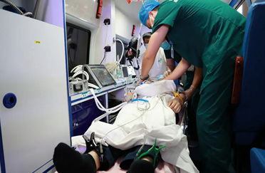 120急救系统-病人监护移动的综合急救医院来了！