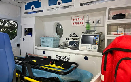 急救车载监护仪/互联网+院前急救天荣医疗-5G智慧型救护车让患者上车即入院！