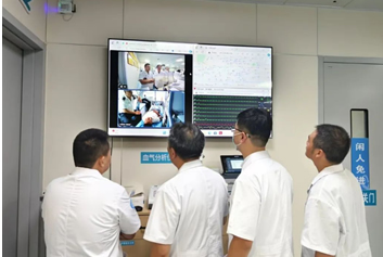 5G急救系统/互联网+院前急救天荣医疗-5G智慧型救护车：为脑卒中患者抢通生命通道