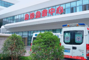 5G智慧型救护车/5G应急救援天荣医疗-宝鸡港务院区急诊急救中心，让“生死时速”有了新答案