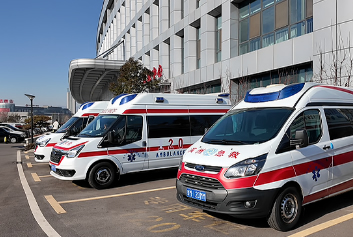 5G音视频远程会诊/远程移动监护天荣医疗-山东邹平市人民医院以5G智慧型救护车为核心，搭建院前院内急救无缝衔接