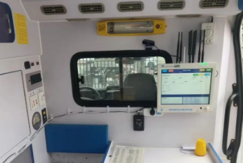 智慧急救系统/120急救转运监护天荣医疗-5G赋能智慧急救，山一大二附院 5G 移动 ICU，让 “上车即入院” 不再是口号